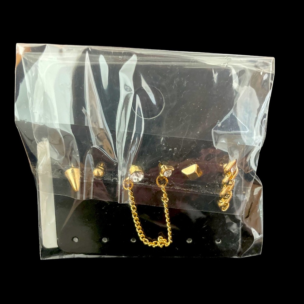 NWT Multipack Gold colored earring studs